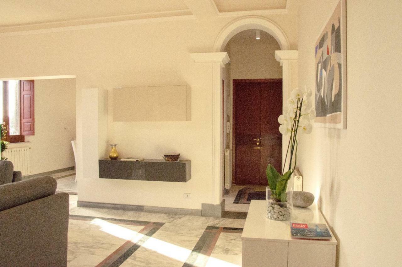 Via Roma Apartment Reggio Calabria Exterior photo